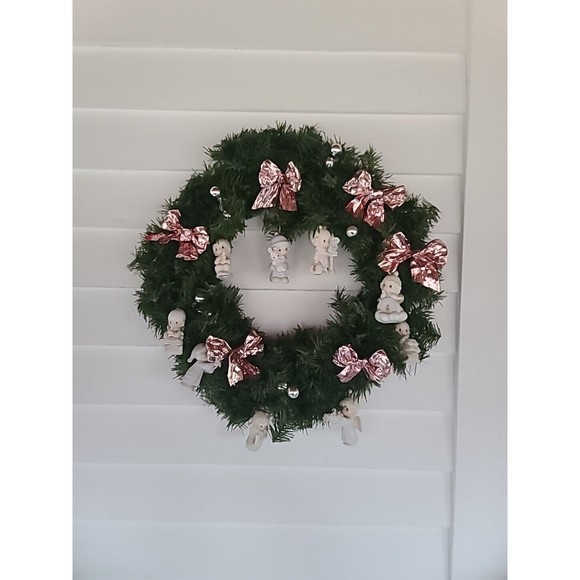 Vintage Precious Moments Handmade Christmas Wreath - Picture 1 of 10